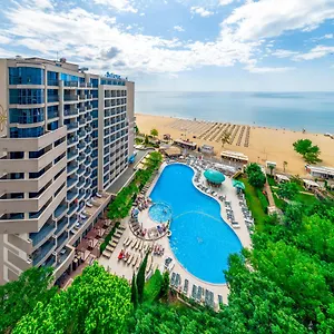 Szálloda Sentido Bellevue, Napospart